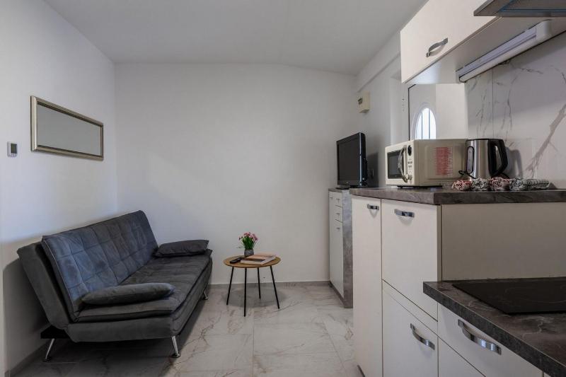 Apartments Kristija - image 11