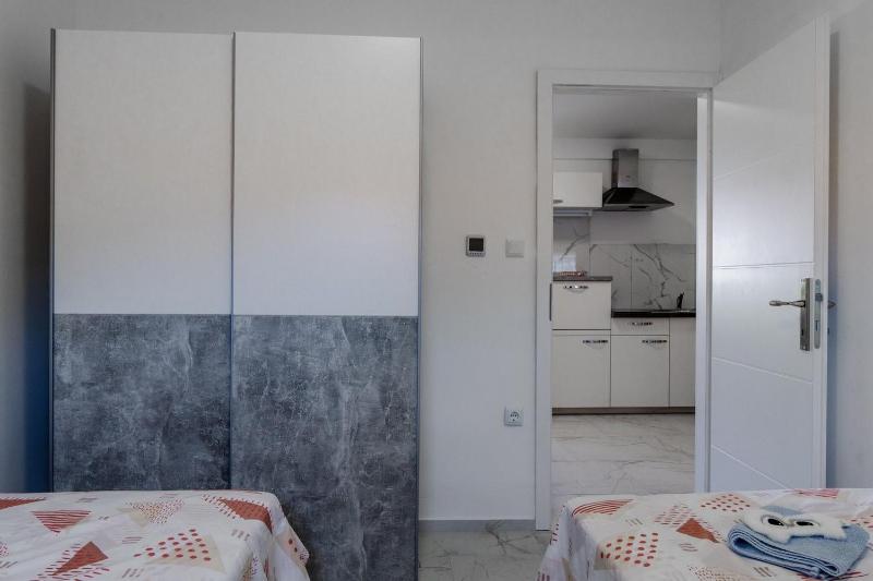 Apartments Kristija - image 3