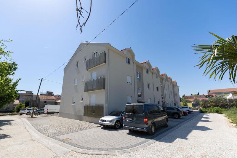 Apartment Sole - image 1