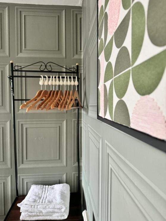 Deluxe Double Room with Shower image 3