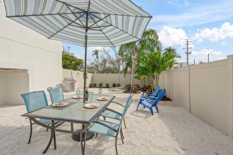Lido Dream Getaway Duplex S - image 6
