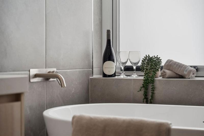 The Hamptons at Kings - image 12