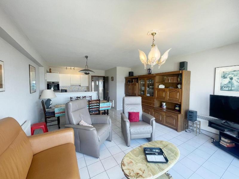 Apartment in Epernay Square with Sea View - image 17