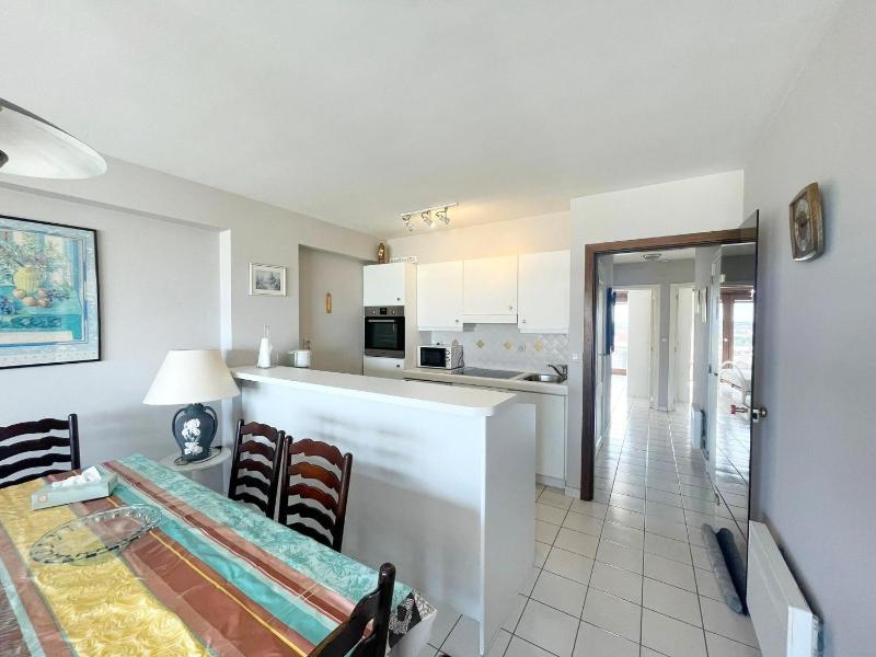 Apartment in Epernay Square with Sea View - image 13