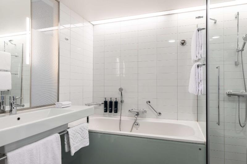 Junior Suite image 2