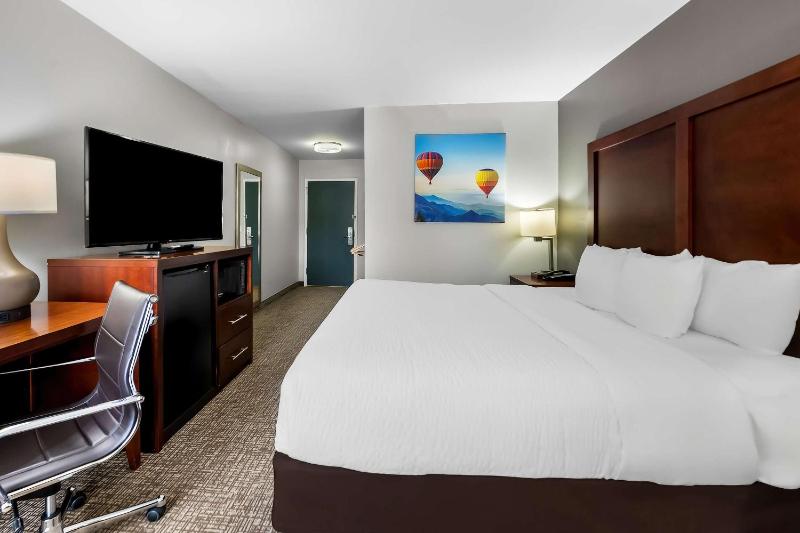 King Room - Disability Access/Non-Smoking image 3