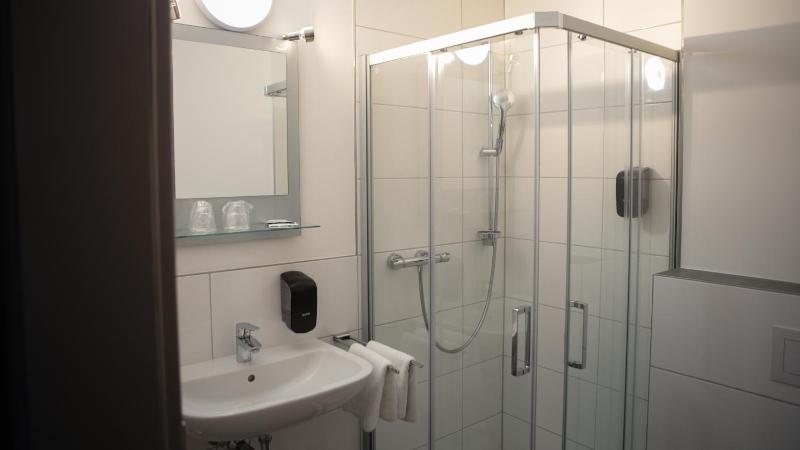 Deluxe Double Room image 2
