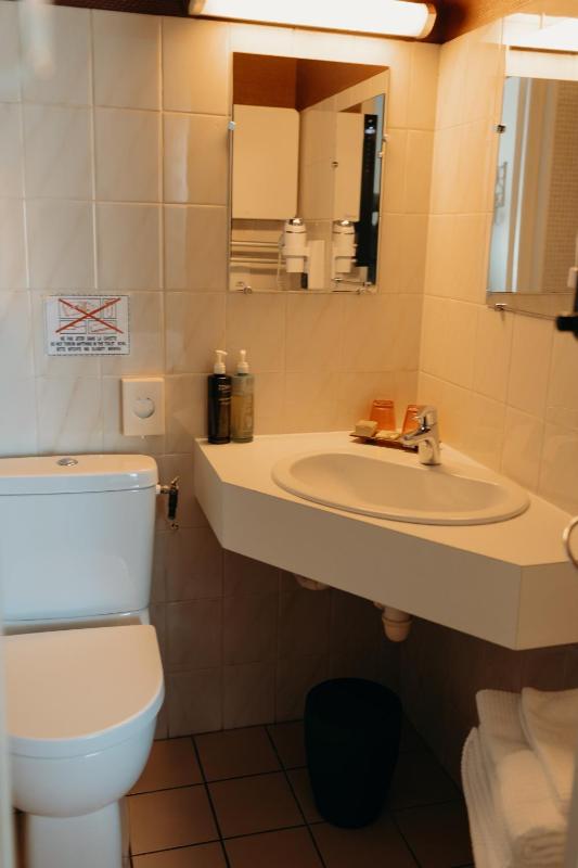 Double Room Garden Side image 4