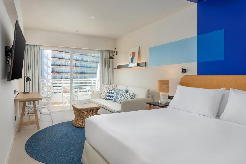 Junior Suite image 1