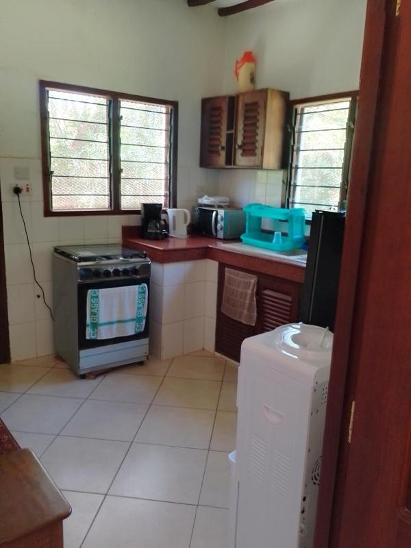 3 Bed Family Home Private Pool in Diani - image 12