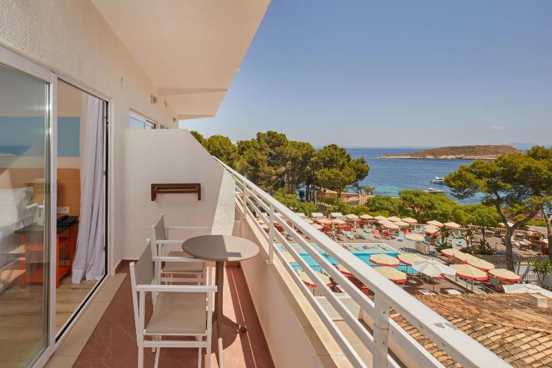 Double Sea View image 1
