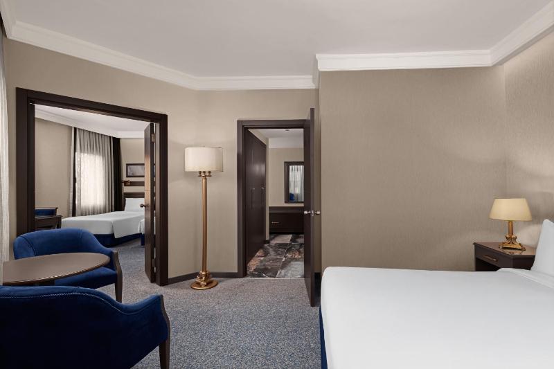 Connecting Family Suite image 3