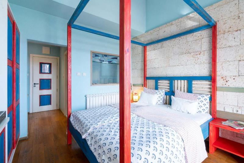 Double Room image 3