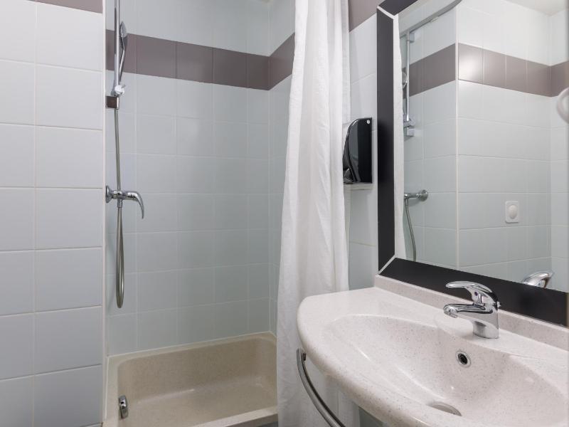 Double Room image 4