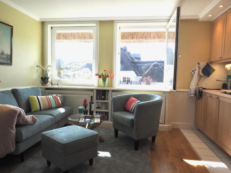One-Bedroom Apartment image 1