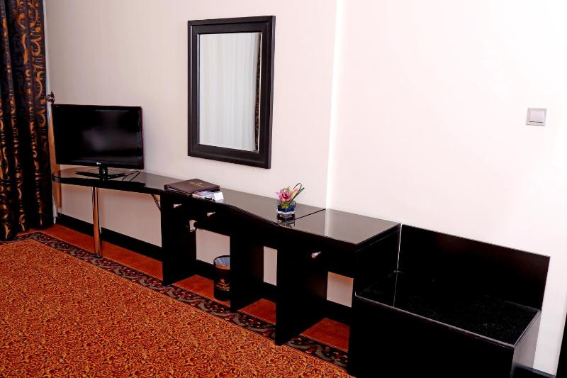 One Bedroom Apartment image 4