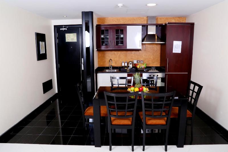 Family Royal Suite image 4