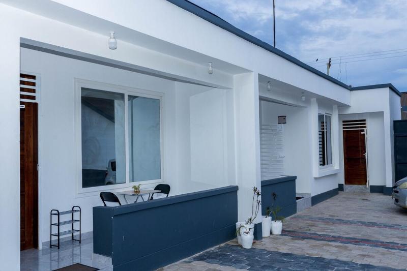 Lily's Onebedroom Stylish Stay in Mbezi Beach - image 7