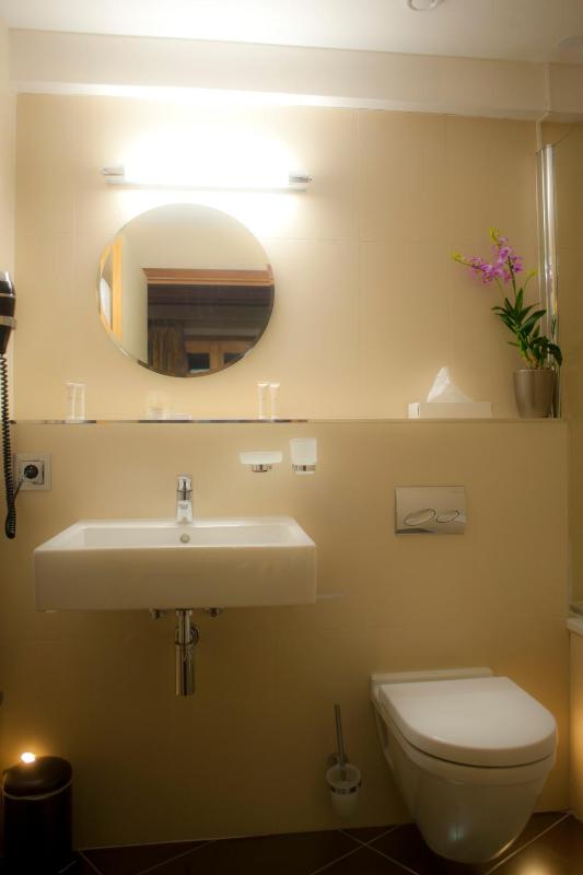 Classic Double or Twin Room Plus image 3