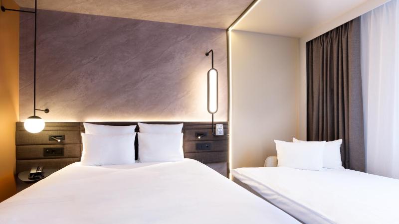 Executive Double Room with Sofa Bed image 2