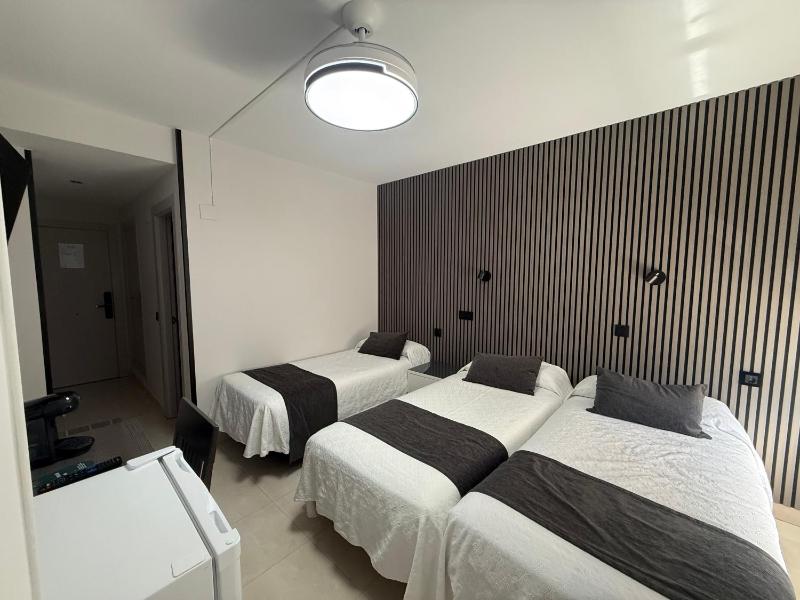 Triple Room image 4