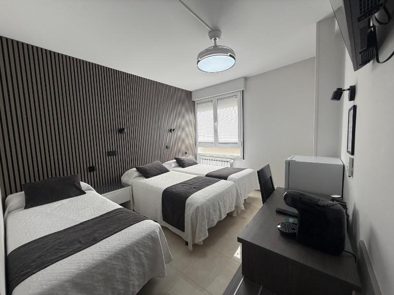 Triple Room image 3