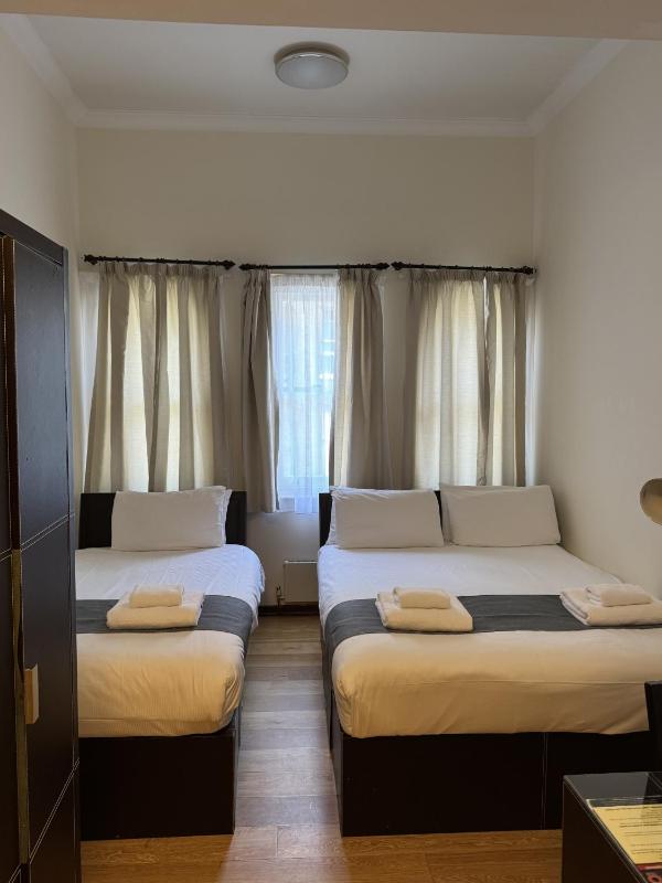 Triple Room image 1