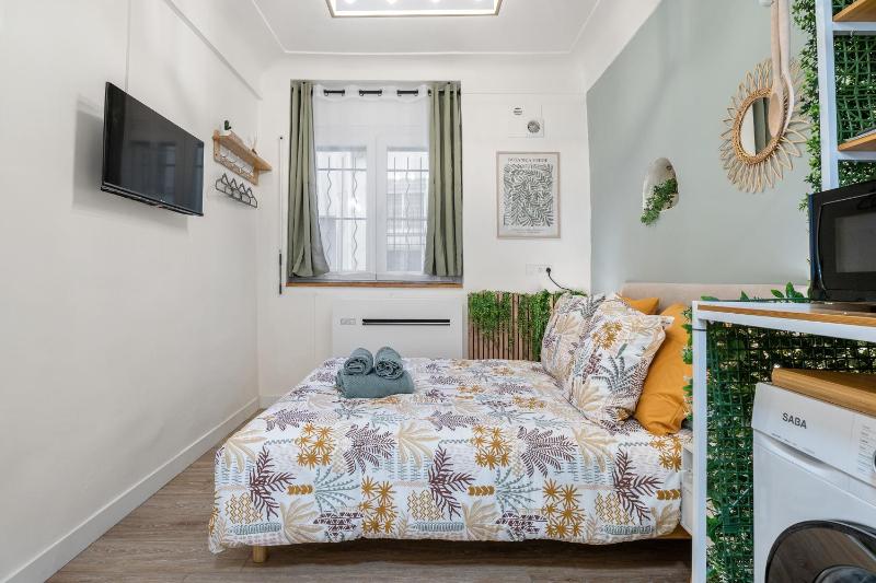 Nice Renting - GUILLAUMONT - Cozy Studio Beach Picasso Museum Local Market - image 11