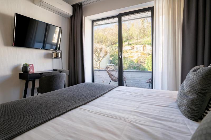 Balcony Room image 4