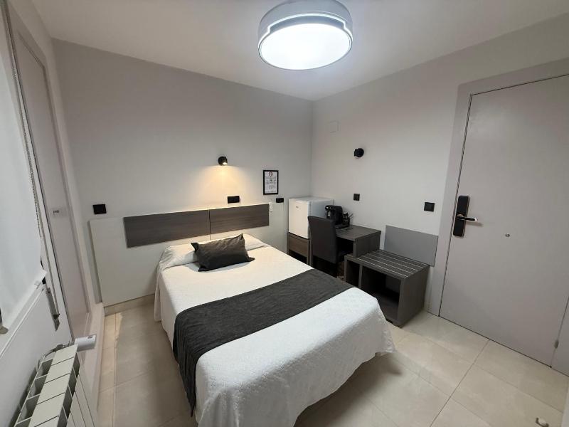 Single Room image 1