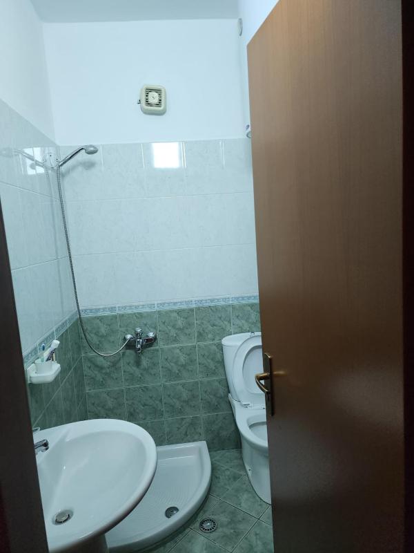 Mema House B&B - image 13