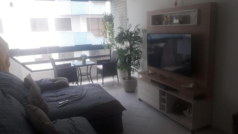 apartamento martim de sá 3 dormitórios pé na areia 54 c - image 9