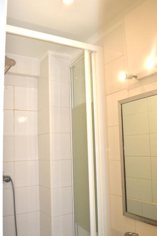 Standard Double Room image 4