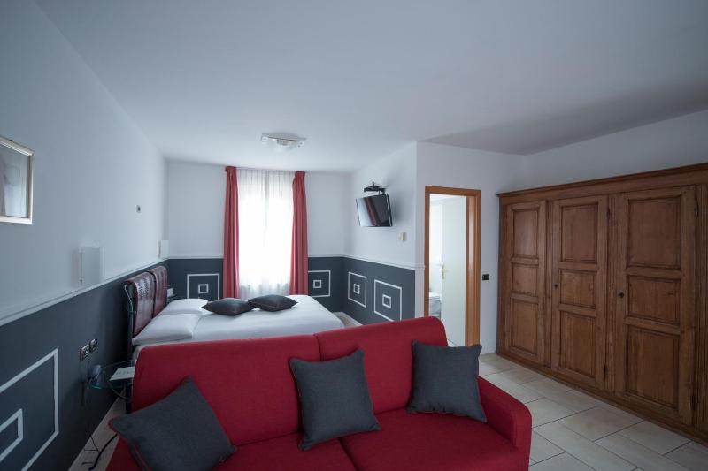 Suite image 3