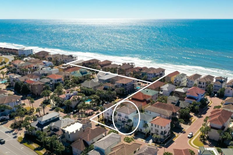 Private Pool - Community Beach - Gated Community - image 35