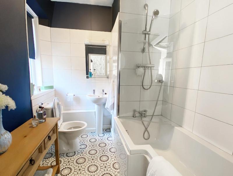 Broadlands Windermere - image 9