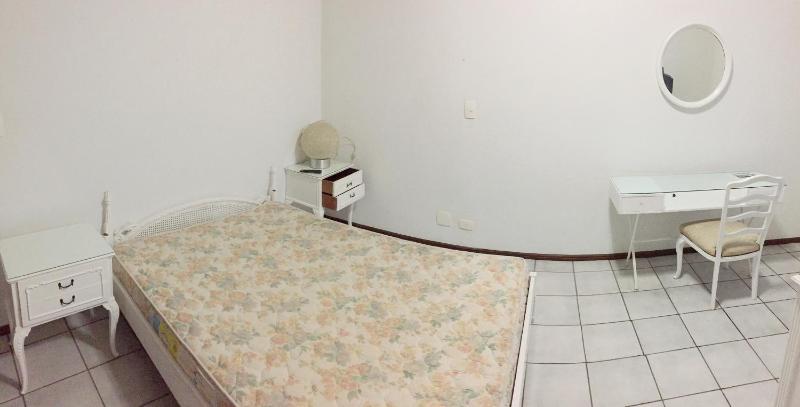 Casa 6 suítes - 200 metros da Praia - Piscina - Churrasqueira - image 4