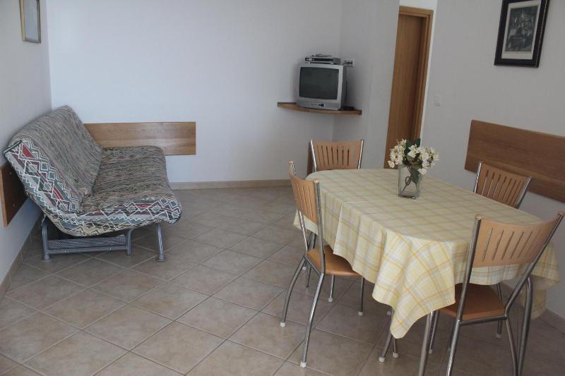 Apartment with Sea View image 4