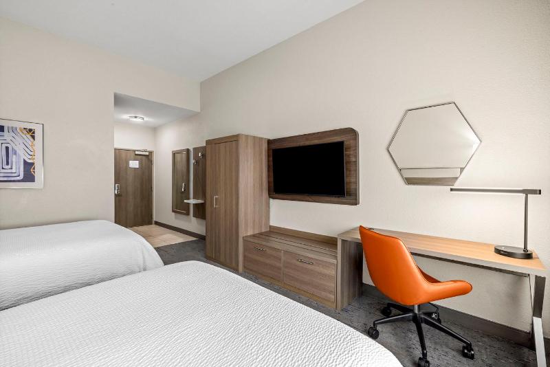 Holiday Inn Express And Suites Phoenix West Tolleson By IHG - image 10