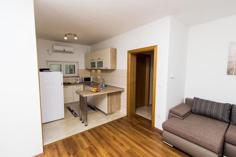 Apartments Vesna - image 21