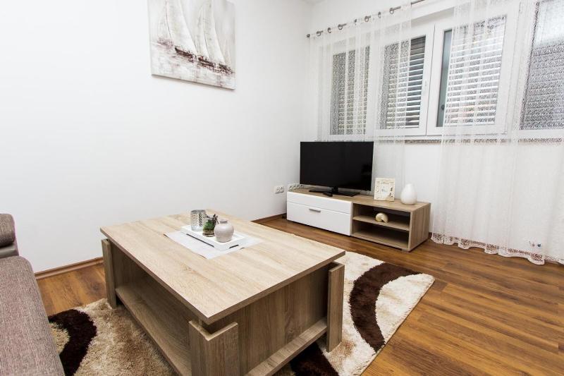 Apartments Vesna - image 3