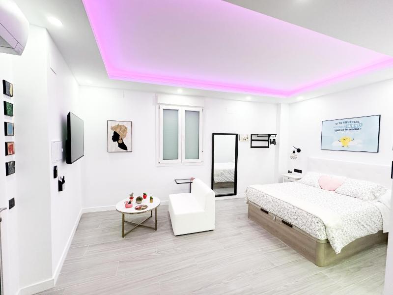 LA BOUTiQUE LUX TRINIDAD - image 3