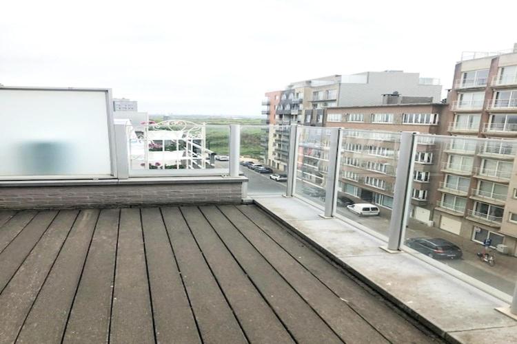 Duplex in Middelkerke near Sea Wall  Center - image 15