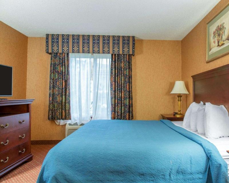 King Room - Non-Smoking image 1