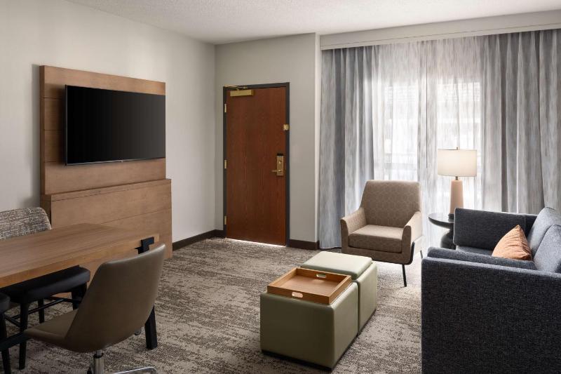 King Suite - Non-Smoking image 1