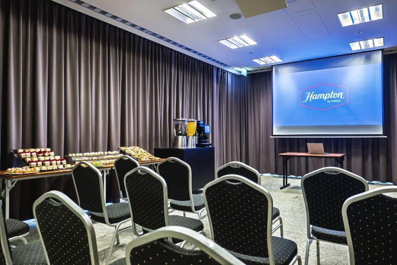Hampton By Hilton Swinoujscie - image 8