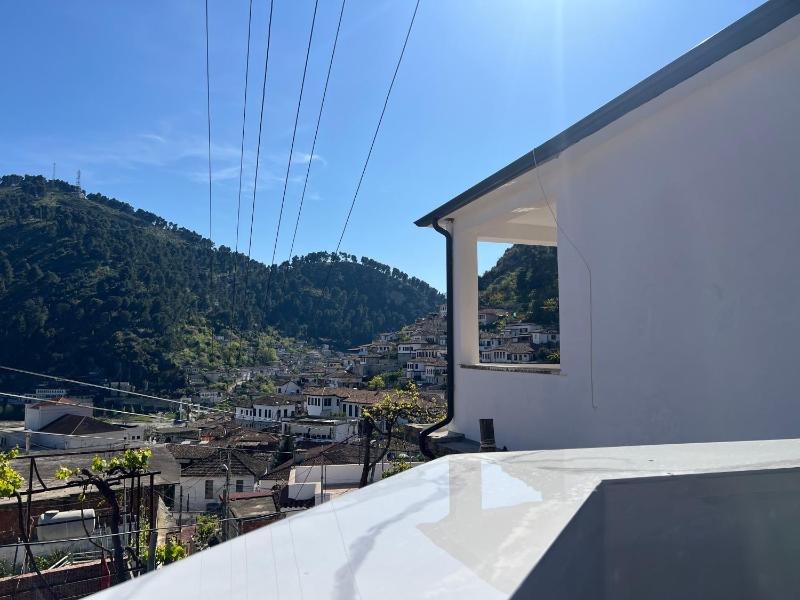EK-Center Vila Berat - image 14