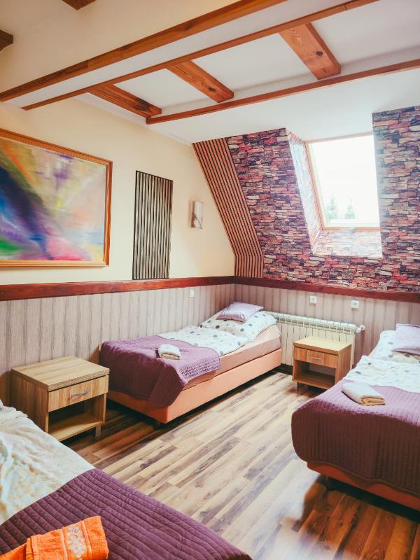 Quadruple Room image 3