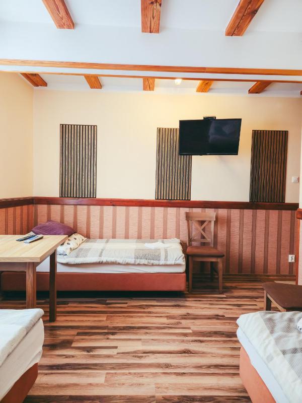 Classic Triple Room image 4