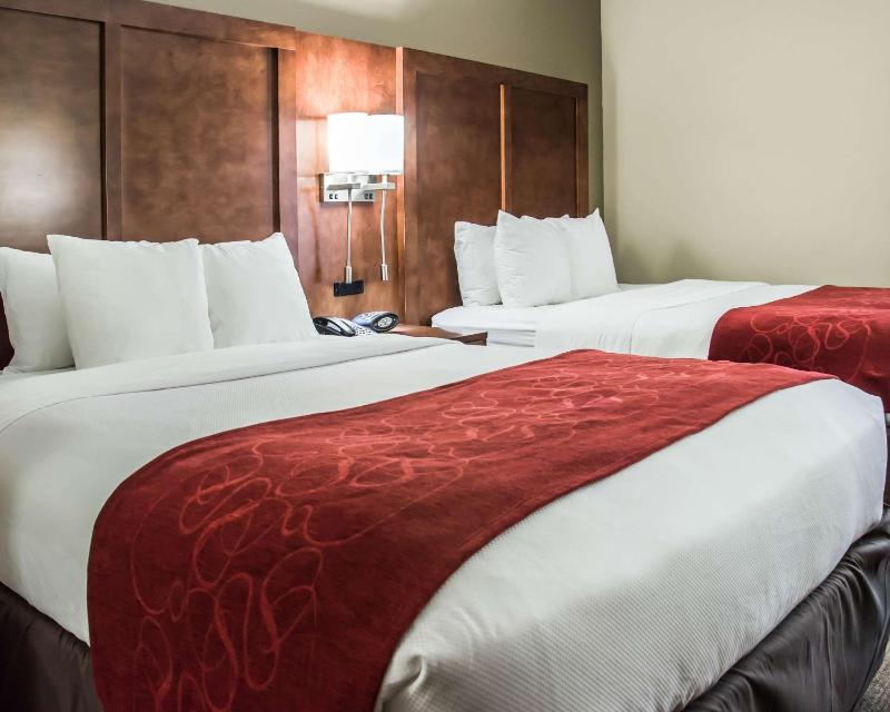 Queen Suite with Two Queen Beds - Non-Smoking image 1